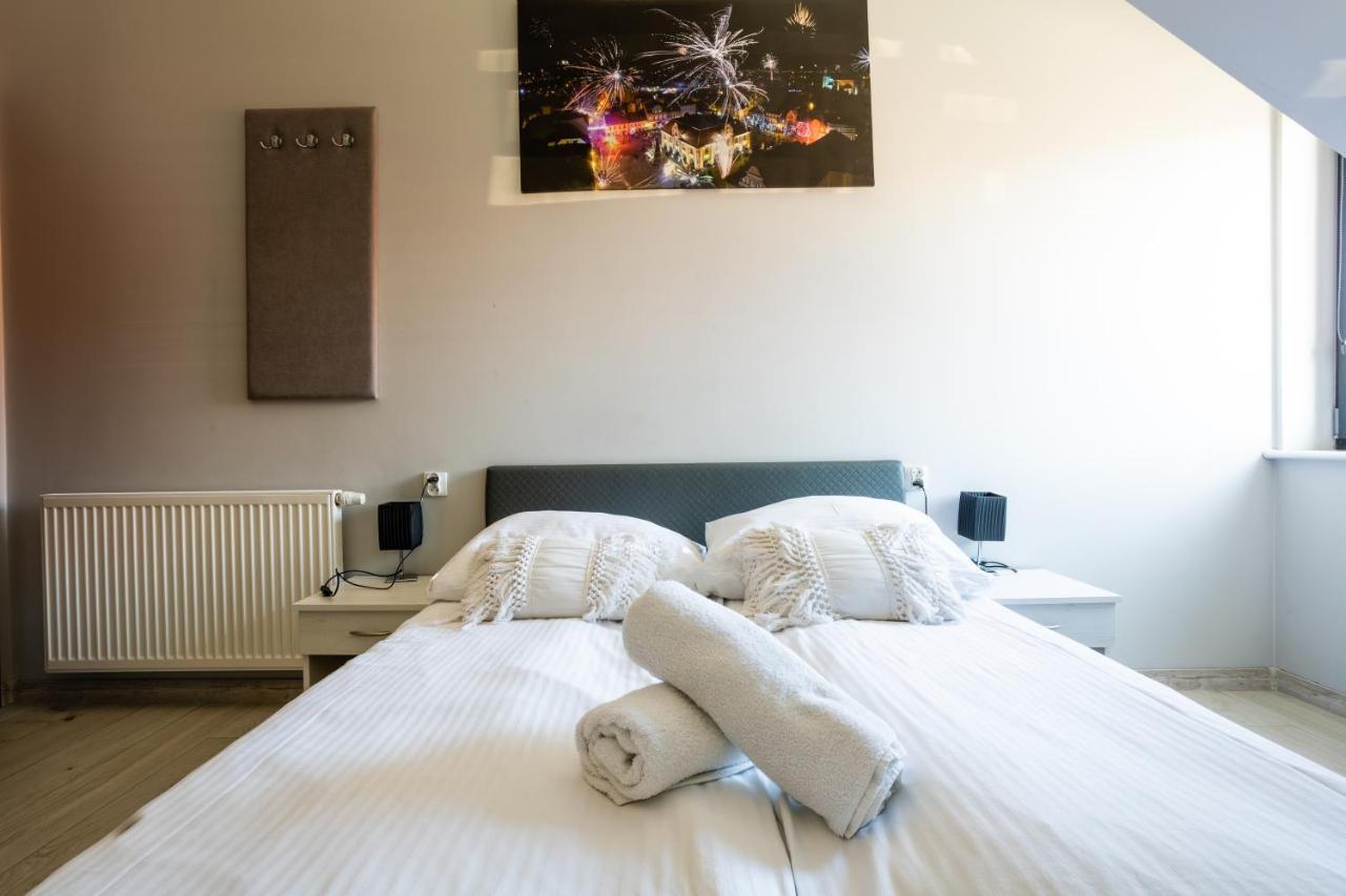 Noclegijarocin Bed & Breakfast المظهر الخارجي الصورة