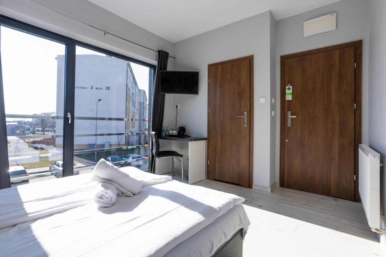Noclegijarocin Bed & Breakfast المظهر الخارجي الصورة